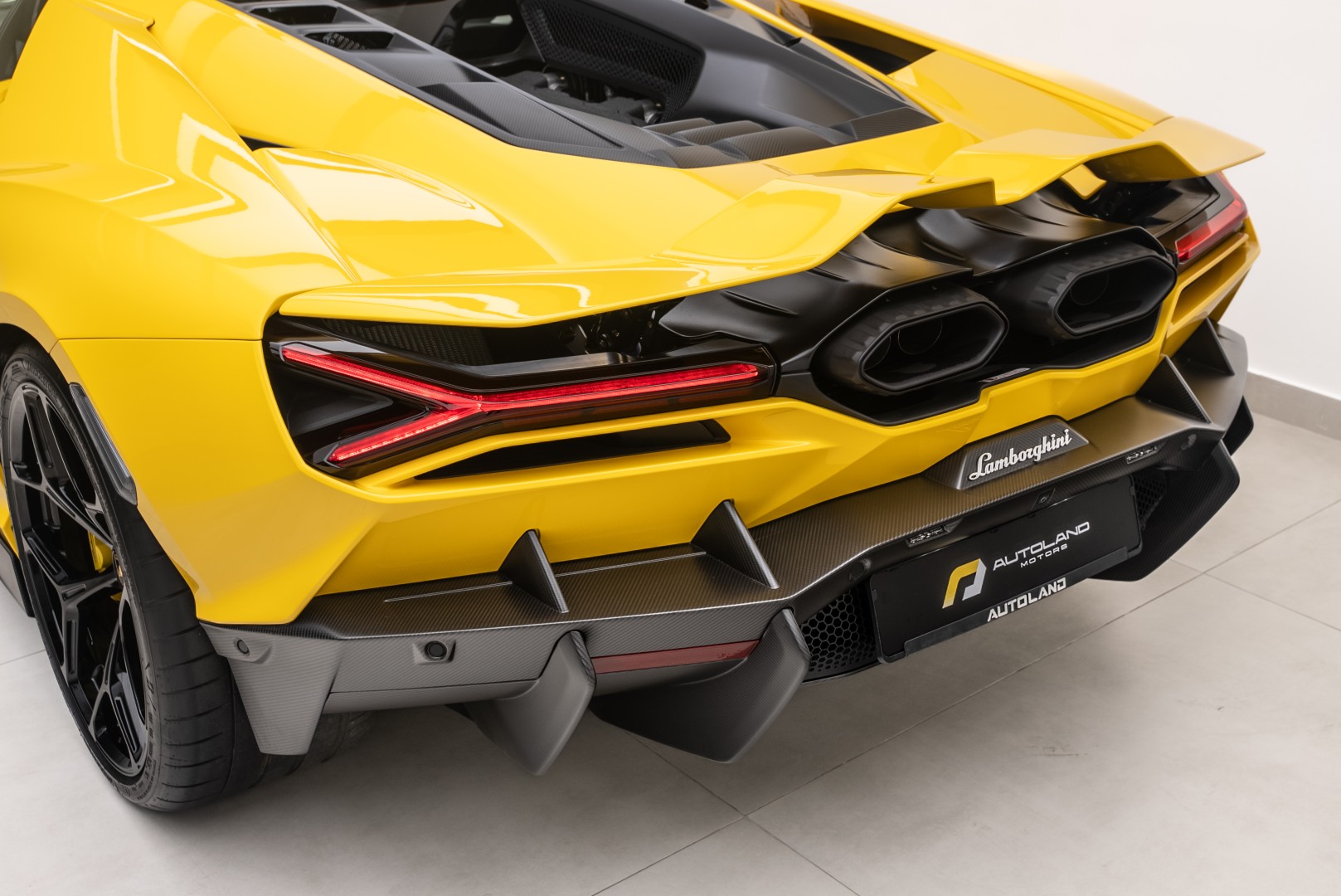 2025 LAMBORGHINI REVUELTO - 485